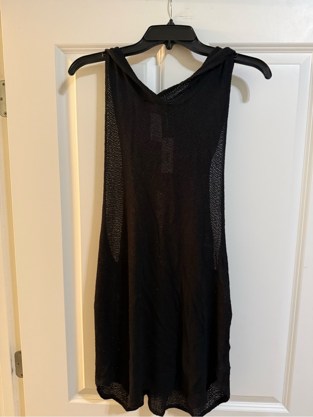 Vitamin A black hooded sleeveless coverup  size large nwt